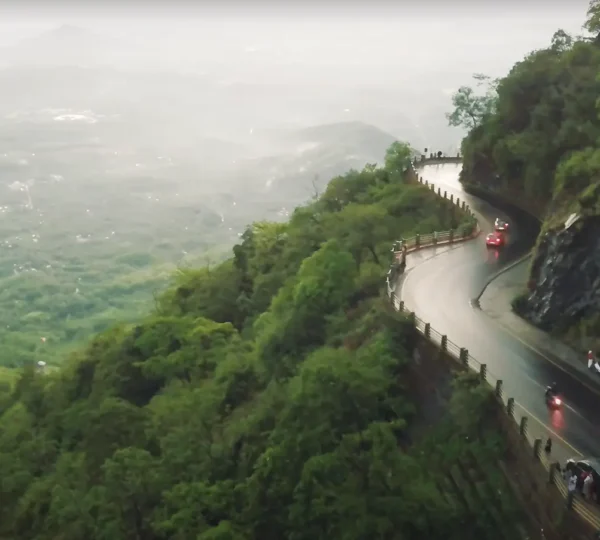 surrounding view of Lakkidi View Point